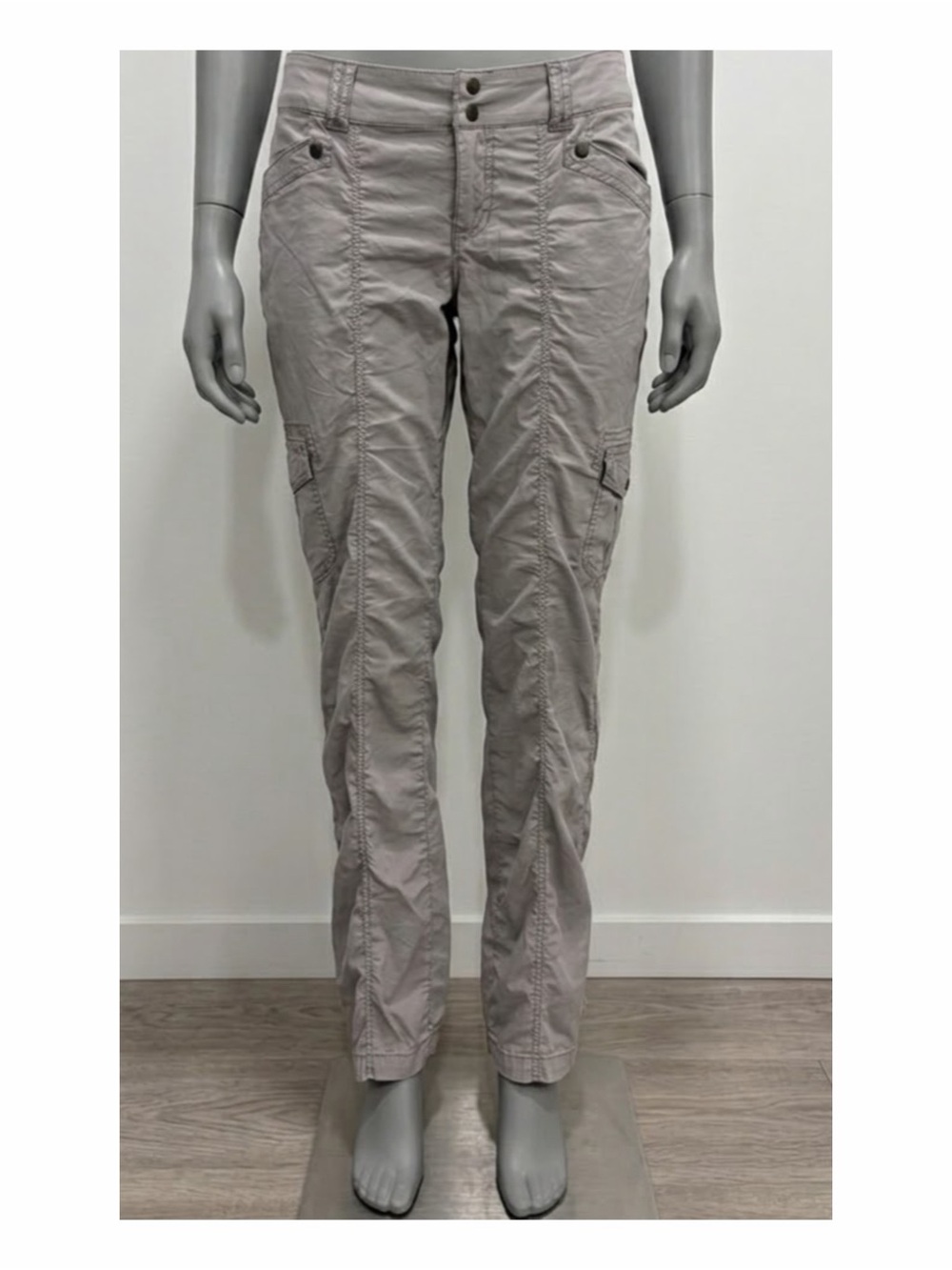 St. John’s Bay Grey Cargo Pants Size 4 Cotton Straight Leg